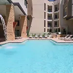 Walk Score 81-Shopping District-King Bed-Parking G2047