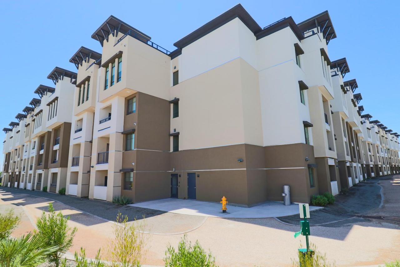 Walk Score 81-shopping District-king Bed-parking G2047 * Scottsdale